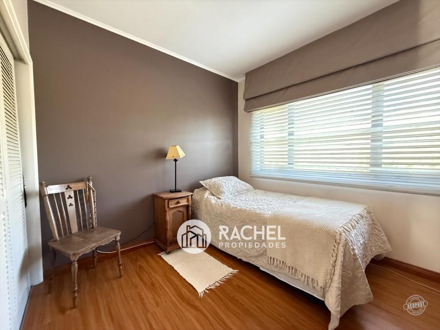 SE VENDE HERMOSA Y SOLEADA CASA 5D- Sector Barrio Inglés (Temuco)