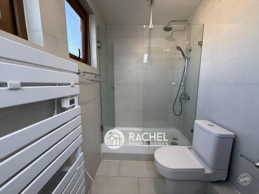 SE VENDE CASA CON 5 DORMITORIOS- QUINCHO Y PISCINA- Cumbres del Sur