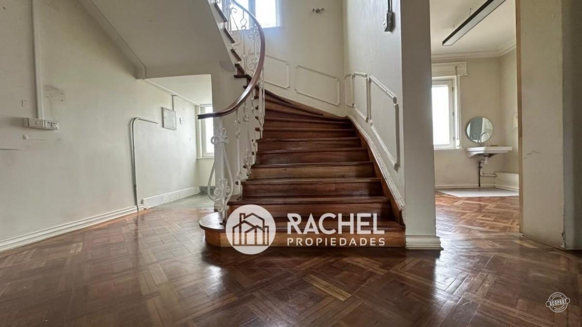 GRAN CASA ESTILO NEOCLASICO EN ARRIENDO COMERCIAL