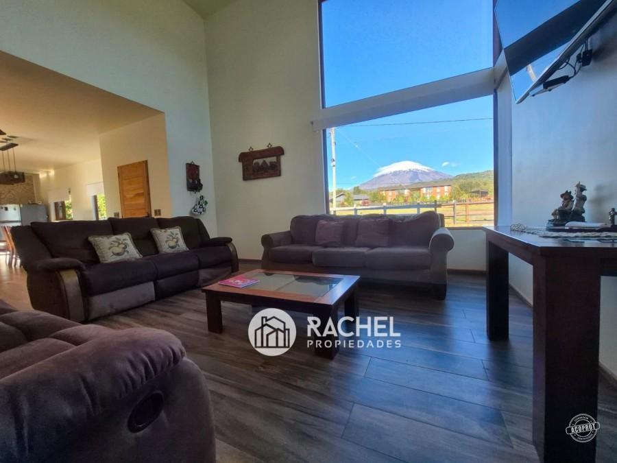 SE ARRIENDA HERMOSA CASA AMOBLADA AÑO CORRIDO – Condominio Country Pucón