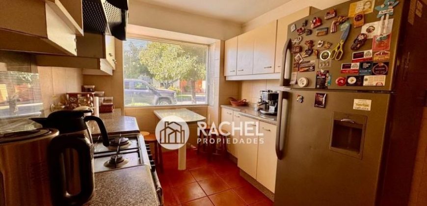 SE VENDE AMPLIA CASA 5 DORMITORIOS SECTOR LOS CONQUISTADORES- TEMUCO