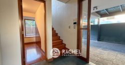 SE VENDE CASA CON 5 DORMITORIOS- QUINCHO Y PISCINA- Cumbres del Sur
