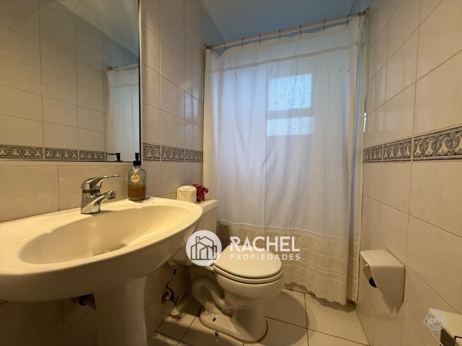 SE VENDE HERMOSA Y SOLEADA CASA 5D- Sector Barrio Inglés (Temuco)