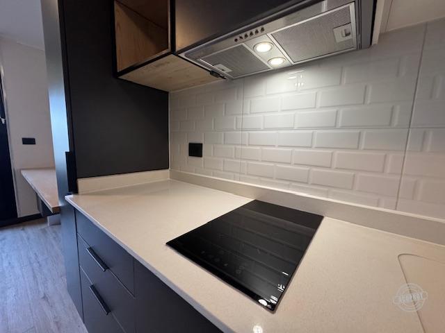 SE ARRIENDA DEPARTAMENTO ESTUDIO AMOBLADO CON ESTACIONAMIENTO EDIFICIO VERTICE TEMUCO A PASOS DE TODO