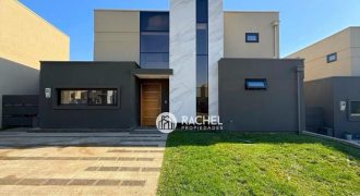 SE VENDE HERMOSA CASA AMPLIADA – Condominio Belo Horizonte