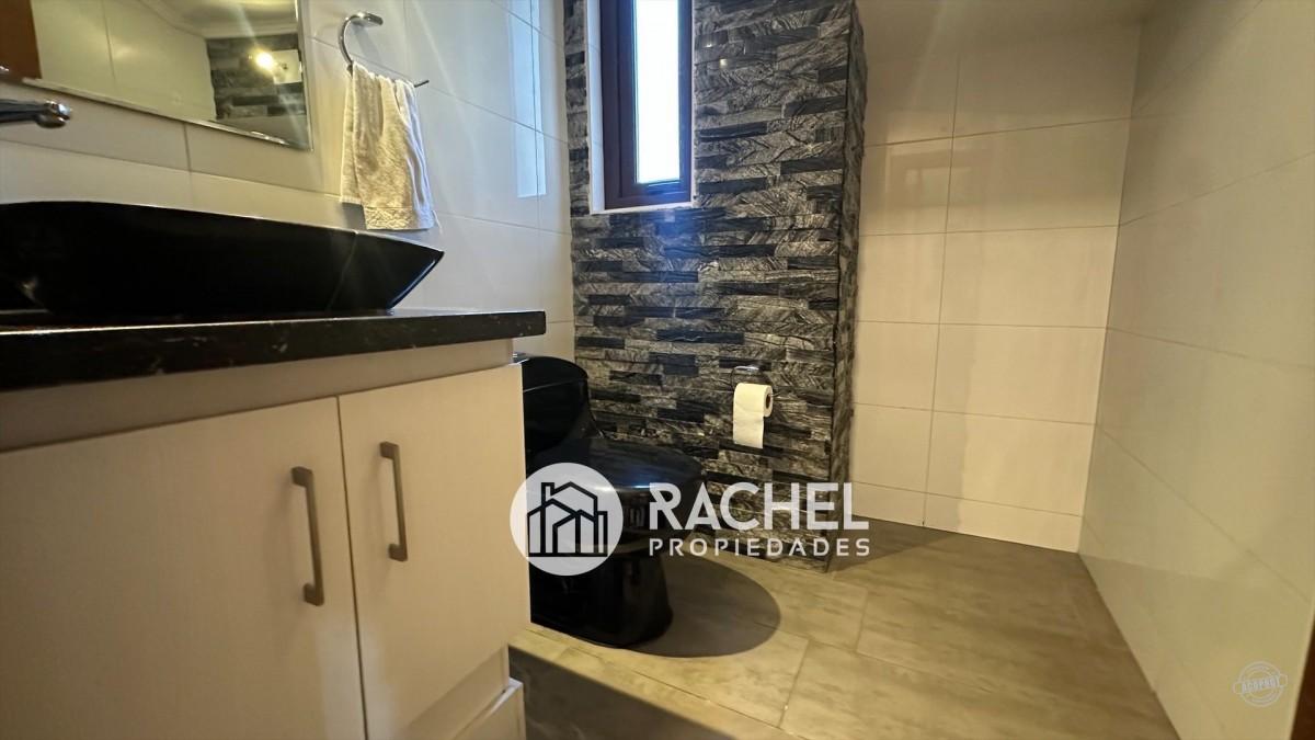 VENTA DE GRAN CASA EN CONDOMNIO PORTAL DE LA FRONTERA