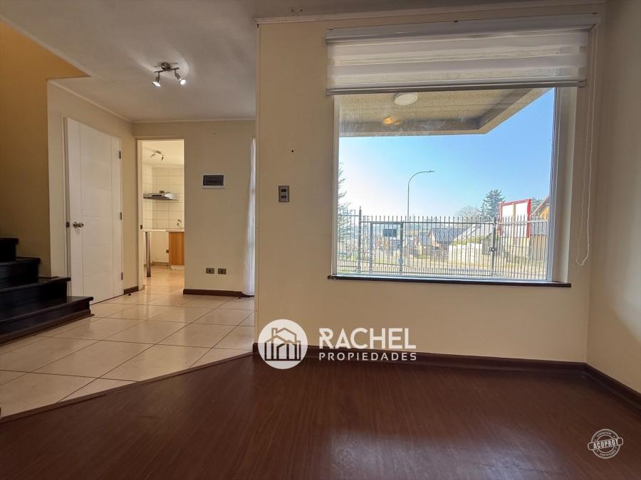 SE VENDE LINDA CASA CON EXCELENTE MANTENCIÓN- Sector Las Mariposas