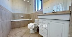 VENTA DE PRECIOSO DPTO DUPLEX REMODELADO EN CALLE HOCHSTETTER