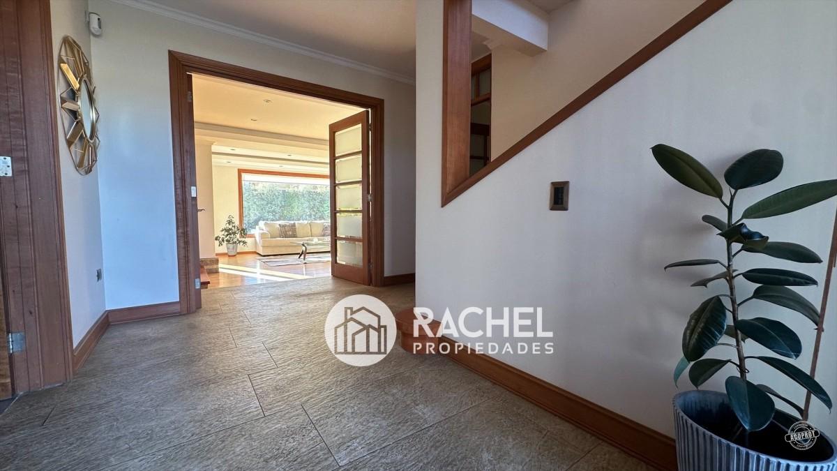 VENTA DE GRAN CASA EN CONDOMNIO PORTAL DE LA FRONTERA