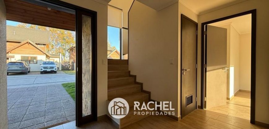 SE VENDE CASA SEMI NUEVA CON GRAN TERRENO- CONDOMINIO VISTA GOLF