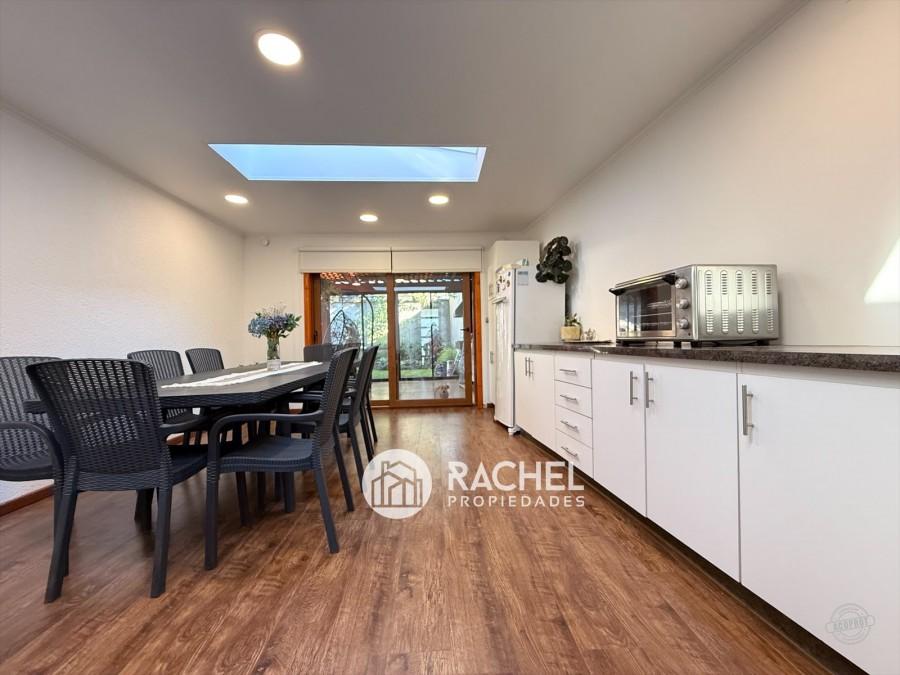 SE VENDE HERMOSA CASA EXCELENTE UBICACIÓN PARA USO HABITACIONAL O COMERCIAL- Portal de la Frontera