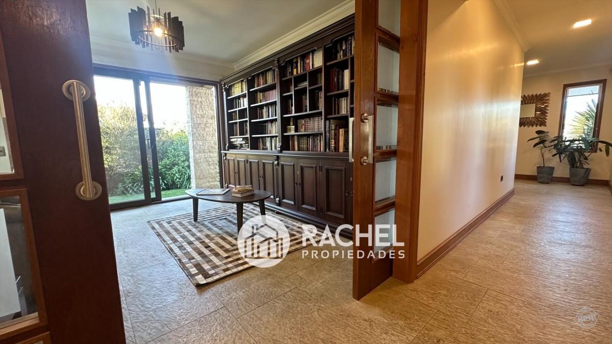 VENTA DE GRAN CASA EN CONDOMNIO PORTAL DE LA FRONTERA