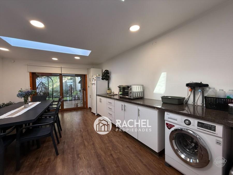SE VENDE HERMOSA CASA EXCELENTE UBICACIÓN PARA USO HABITACIONAL O COMERCIAL- Portal de la Frontera
