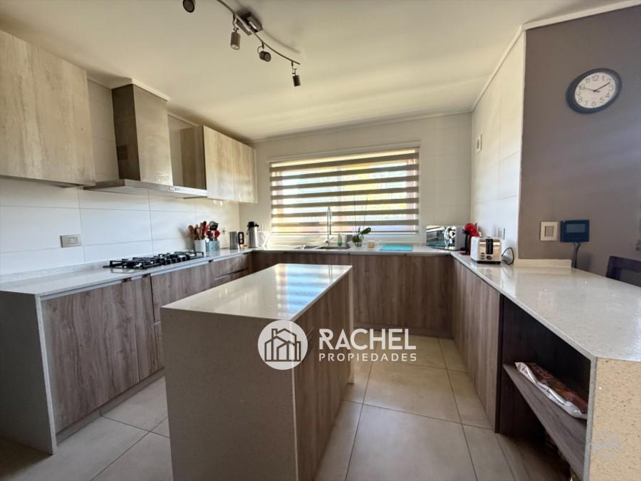 SE VENDE MARAVILLOSA CASA 4 DORMITORIOS-Sector Portal de la Frontera