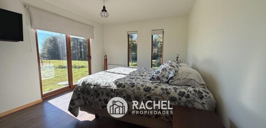 SE ARRIENDA HERMOSA CASA AMOBLADA AÑO CORRIDO – Condominio Country Pucón