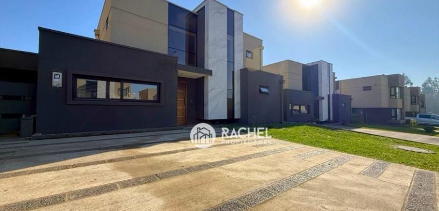 SE VENDE HERMOSA CASA AMPLIADA – Condominio Belo Horizonte