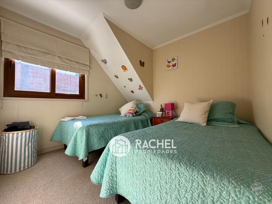 SE VENDE HERMOSA CASA EXCELENTE UBICACIÓN PARA USO HABITACIONAL O COMERCIAL- Portal de la Frontera