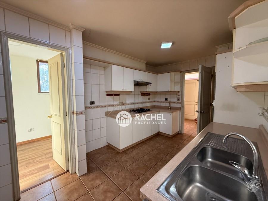 SE ARRIENDA CASA EN PASAJE CERRADO TIPO CONDOMINIO – Sector Lomas de Mirasur
