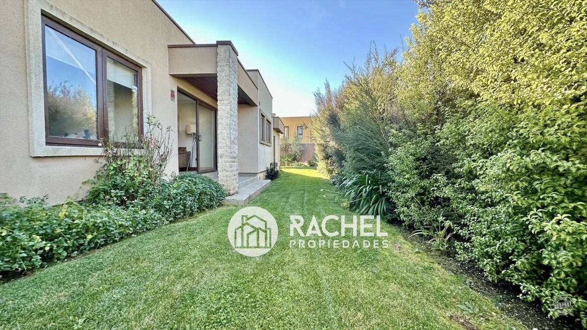 VENTA DE GRAN CASA EN CONDOMNIO PORTAL DE LA FRONTERA