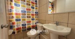 SE VENDE LINDA CASA CON EXCELENTE MANTENCIÓN- Sector Las Mariposas