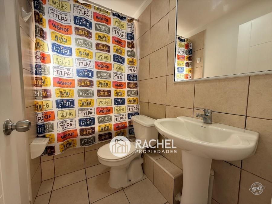 SE VENDE LINDA CASA CON EXCELENTE MANTENCIÓN- Sector Las Mariposas