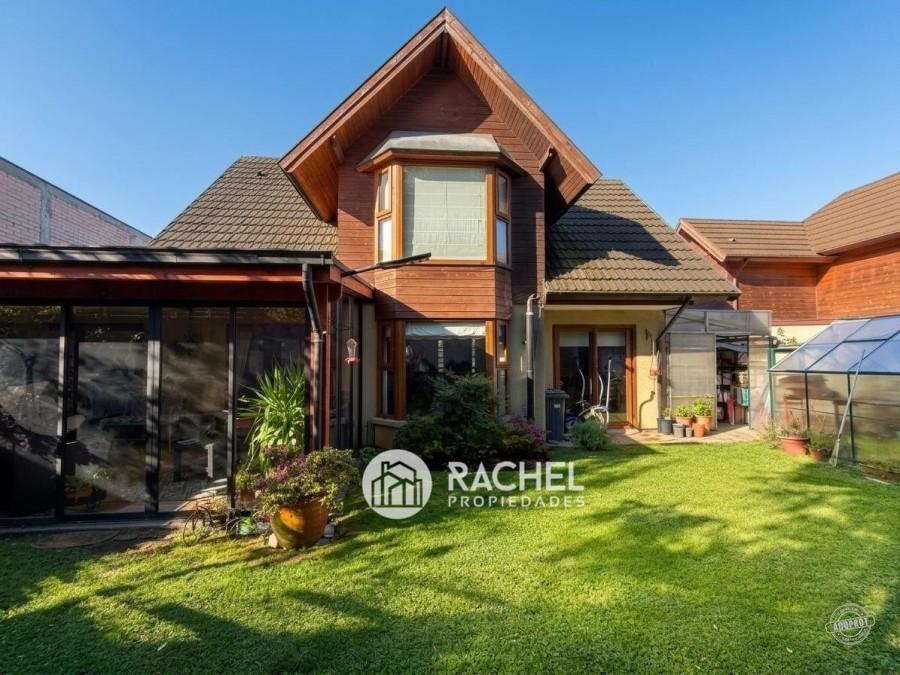 SE VENDE HERMOSA CASA EXCELENTE UBICACIÓN PARA USO HABITACIONAL O COMERCIAL- Portal de la Frontera
