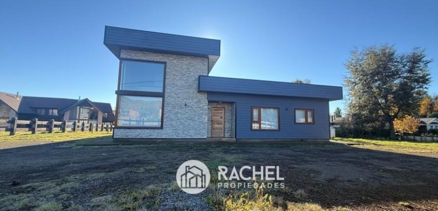 SE ARRIENDA HERMOSA CASA AMOBLADA AÑO CORRIDO – Condominio Country Pucón