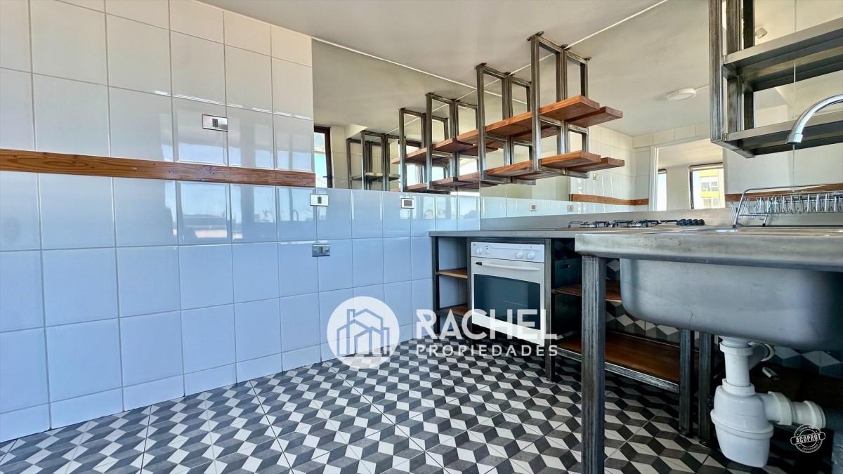 VENTA DE PRECIOSO DPTO DUPLEX REMODELADO EN CALLE HOCHSTETTER
