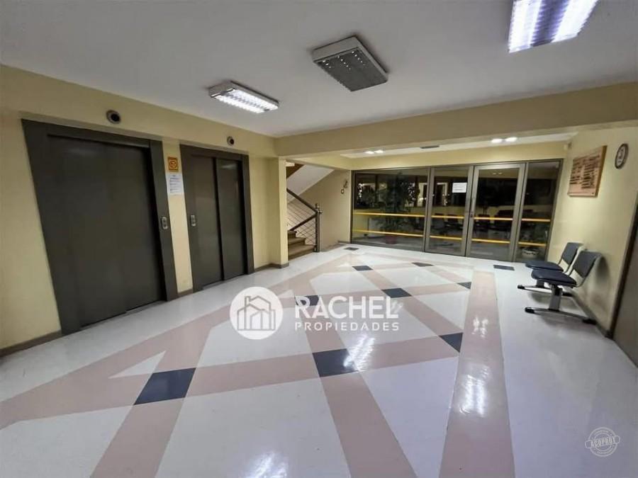 SE ARRIENDA CÓMODO BOX DE ATENCIÓN MÉDICA AMOBLADO- Edificio especialidades MEDISUR