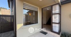 SE VENDE LINDA CASA CON EXCELENTE MANTENCIÓN- Sector Las Mariposas