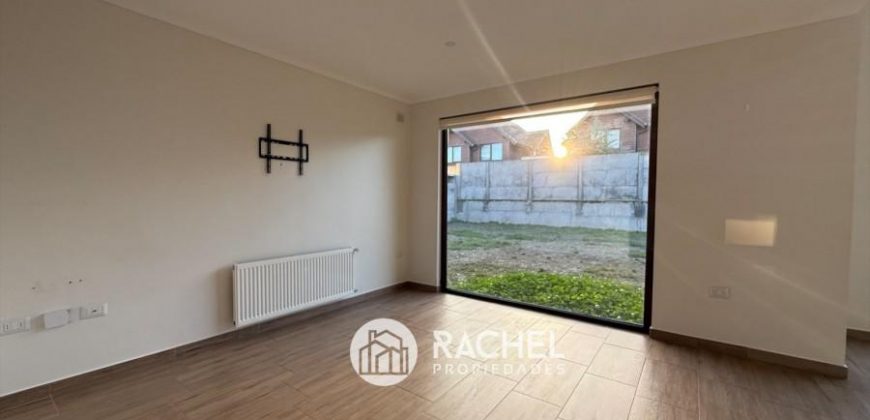 SE VENDE CASA SEMI NUEVA CON GRAN TERRENO- CONDOMINIO VISTA GOLF