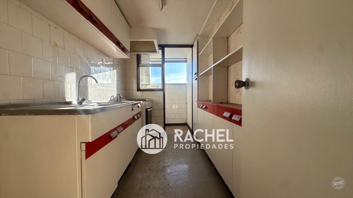 EN VENTA DEPARTAMENTO EDIFICIO BANCO CHILE ESTACIONAMIENTO Y BODEGA