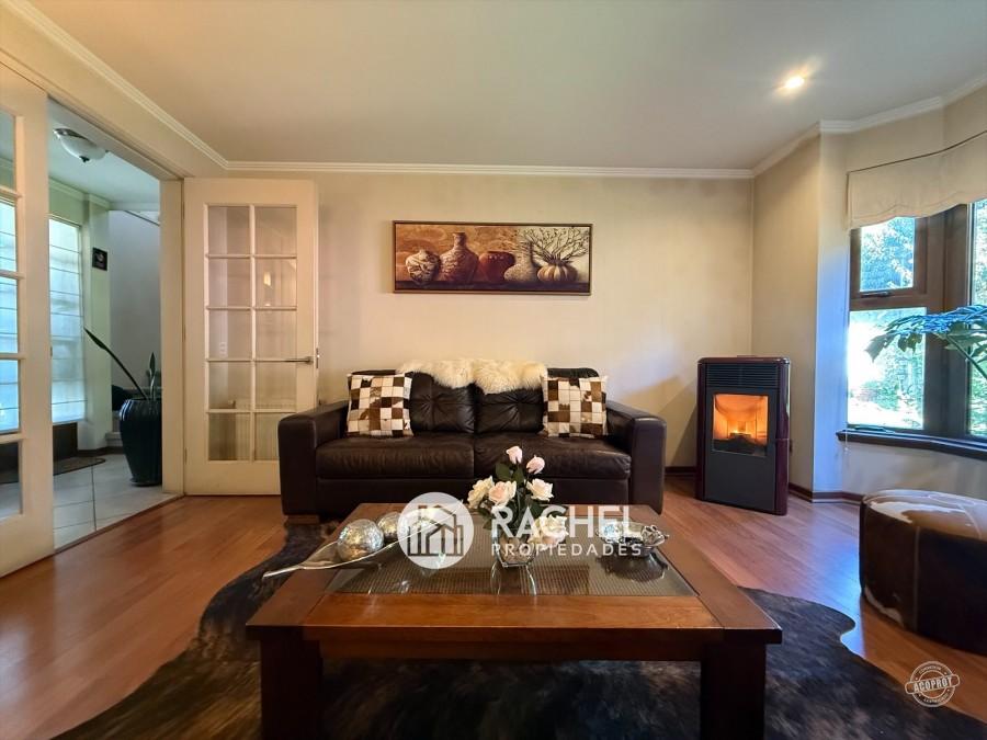 SE VENDE HERMOSA CASA EXCELENTE UBICACIÓN PARA USO HABITACIONAL O COMERCIAL- Portal de la Frontera
