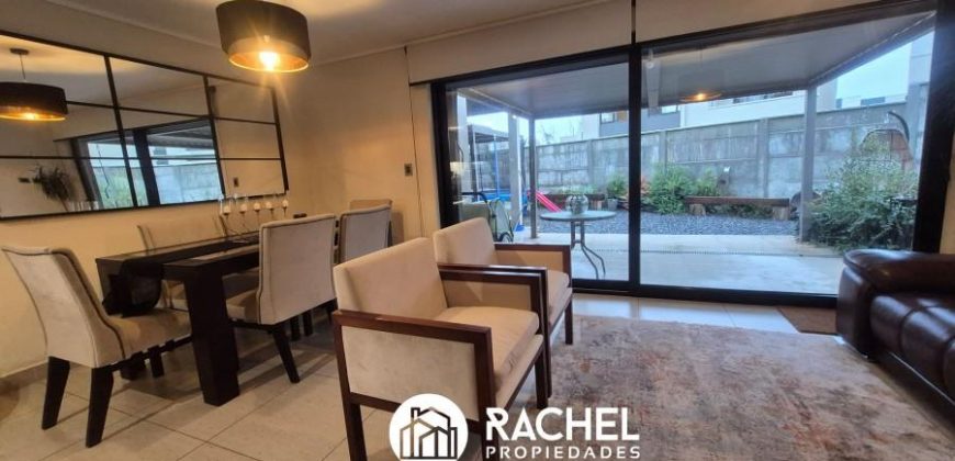 EN VENTA CASA EN CONDOMINIO SECTOR PONIENTE