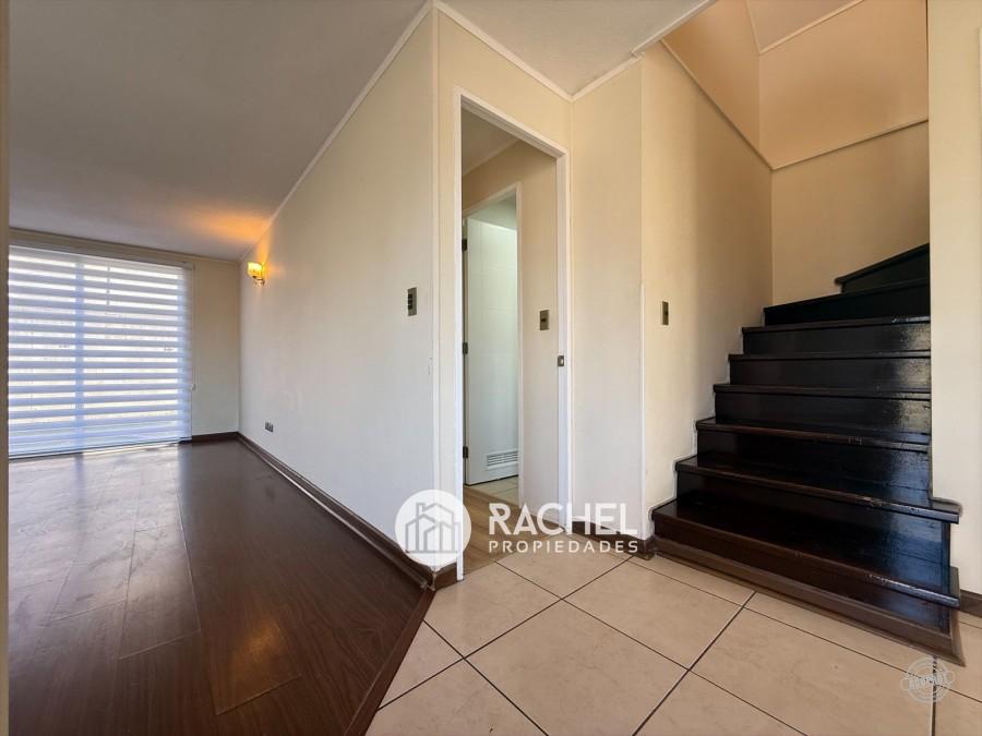SE VENDE LINDA CASA CON EXCELENTE MANTENCIÓN- Sector Las Mariposas