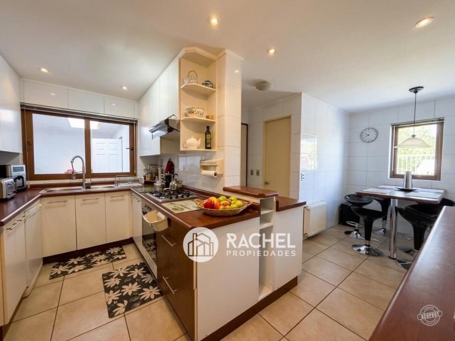 SE VENDE HERMOSA CASA EXCELENTE UBICACIÓN PARA USO HABITACIONAL O COMERCIAL- Portal de la Frontera
