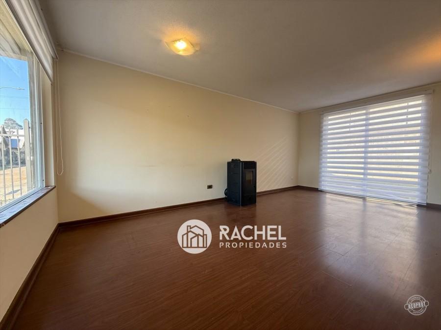SE VENDE LINDA CASA CON EXCELENTE MANTENCIÓN- Sector Las Mariposas