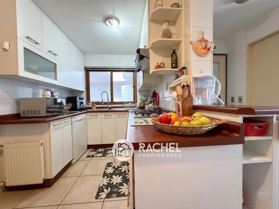 SE VENDE HERMOSA CASA EXCELENTE UBICACIÓN PARA USO HABITACIONAL O COMERCIAL- Portal de la Frontera