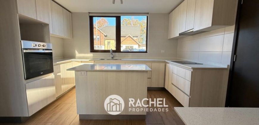 SE VENDE CASA SEMI NUEVA CON GRAN TERRENO- CONDOMINIO VISTA GOLF