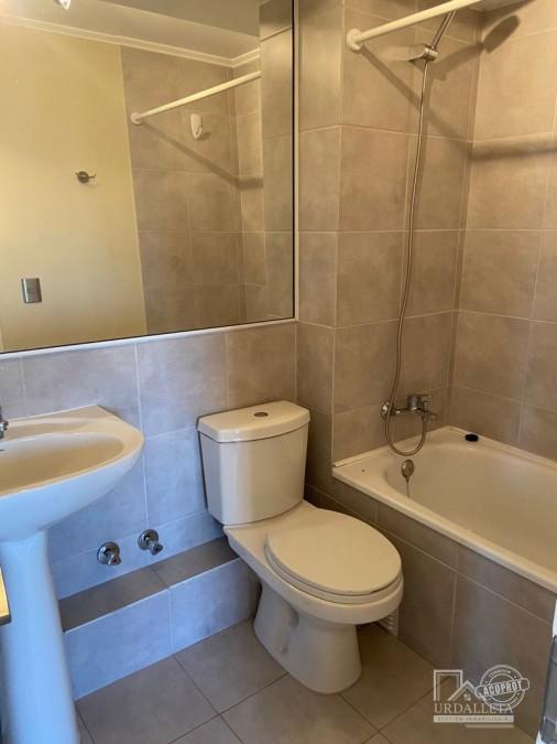 Departamento 2 dormitorios, 2 baños, estacionamiento y bodega
