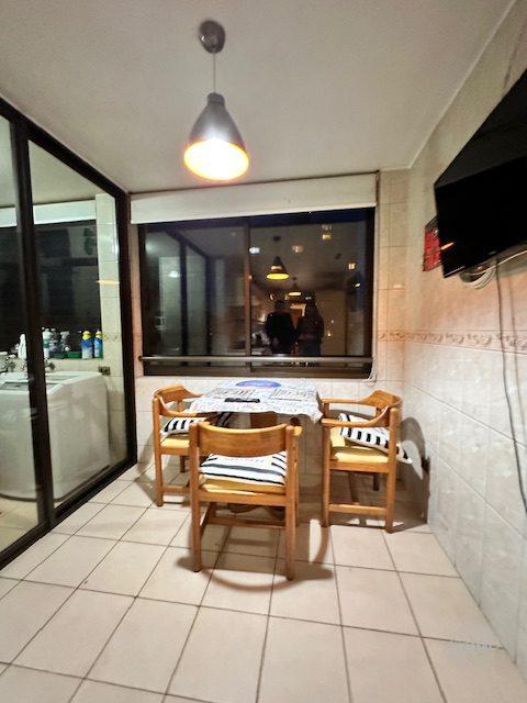 SE ARRIENDA GRAN DEPARTAMENTO DE 4 DORMITORIOS, 3 BAÑOS, 2 ESTACIONAMIENTOS Y 1 BODEGA EN TEMUCO, A PASOS DE CLÍNICAS Y CENTROS COMERCIALES