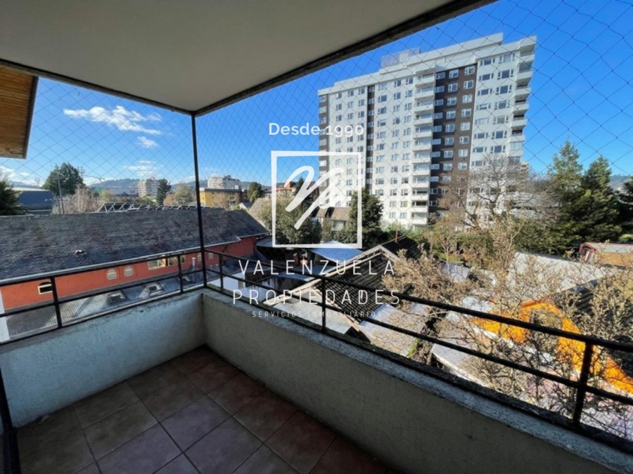 Exclusivo y Amplio Departamento a pasos Clínica Alemana frente Colegio Alemán