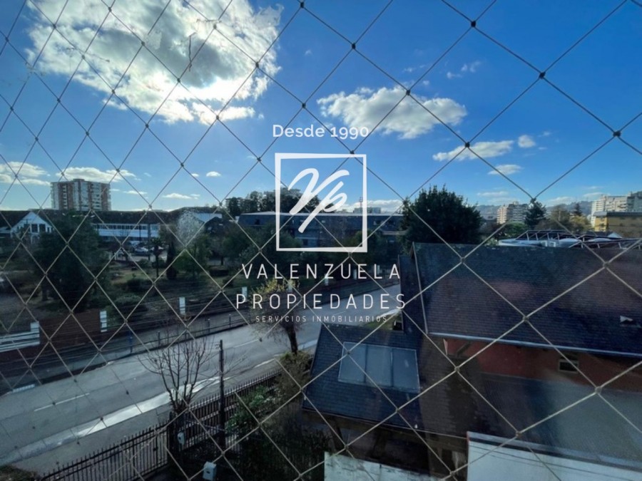 Exclusivo y Amplio Departamento a pasos Clínica Alemana frente Colegio Alemán
