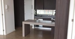 Departamento mariposa 2 dormitorios, 2 baños y estacionamiento Av. Alemania