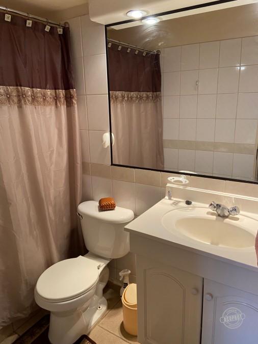 Departamento 2 dormitorios, 2 baños y estacionmiento