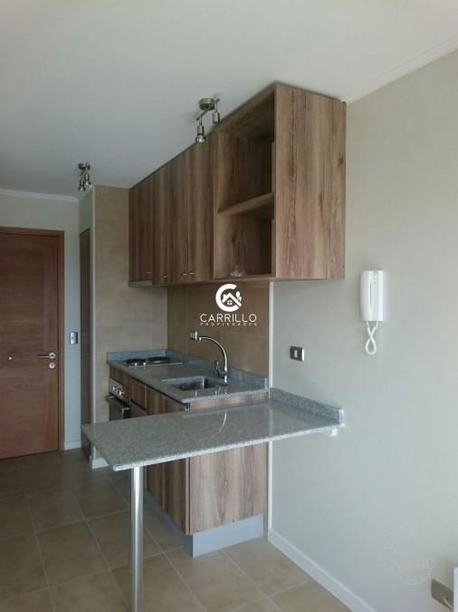 ARRENDAMOS ESTUDIO CON BALCON