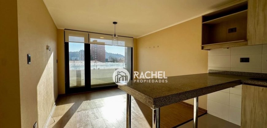 VENTA DPTO SEMINUEVO 2DORMITORIOS EN CENTRO LYNCH II CON ESTACIONAMIENTO