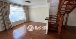 SE VENDE LINDA CASA CON QUINCHO Y GRAN PATIO EN LOMAS DE RECABARREN