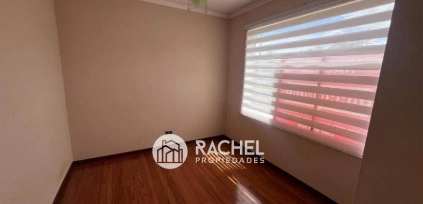 SE ARRIENDA IMPECABLE CASA 4 Dormitorios-Barrio Las Encinas