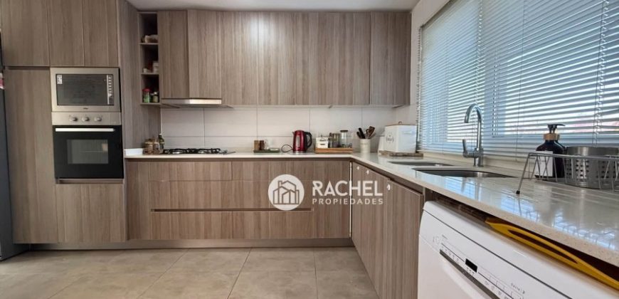 SE ARRIENDA HERMOSA CASA – SECTOR PONIENTE